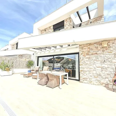 Сasa de vacaciones Stylish Uani - Family Relax Garden *
